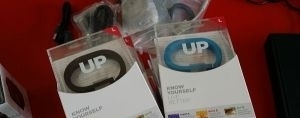 南京玄武區實體店Jawbone UP2智能手環現貨熱銷中，黑色藍色任選